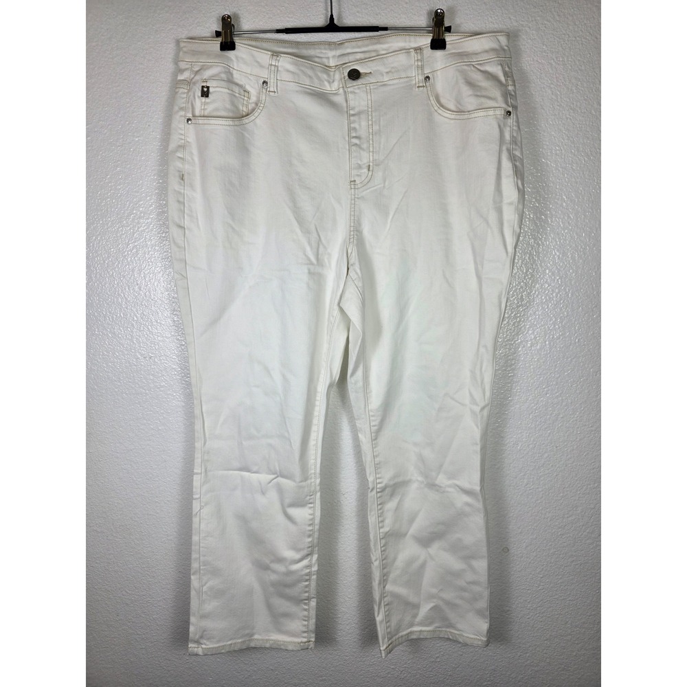 Belle by Kim Gravel White Embroidered Back Pocket Jeans 20W Plus Size Straight